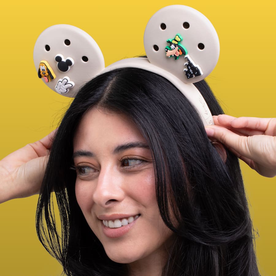 https://www.crocs.com/p/213736.html